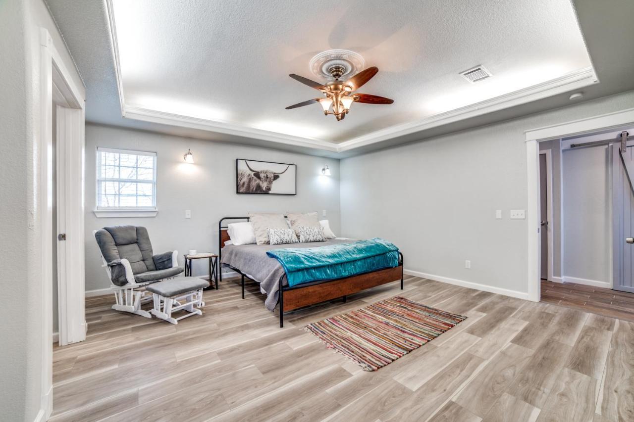 ג'ונסון סיטי 5 Bdrm Home On 2 Acres Mins To Wineries Private Heated Pool And Hot Tub מראה חיצוני תמונה